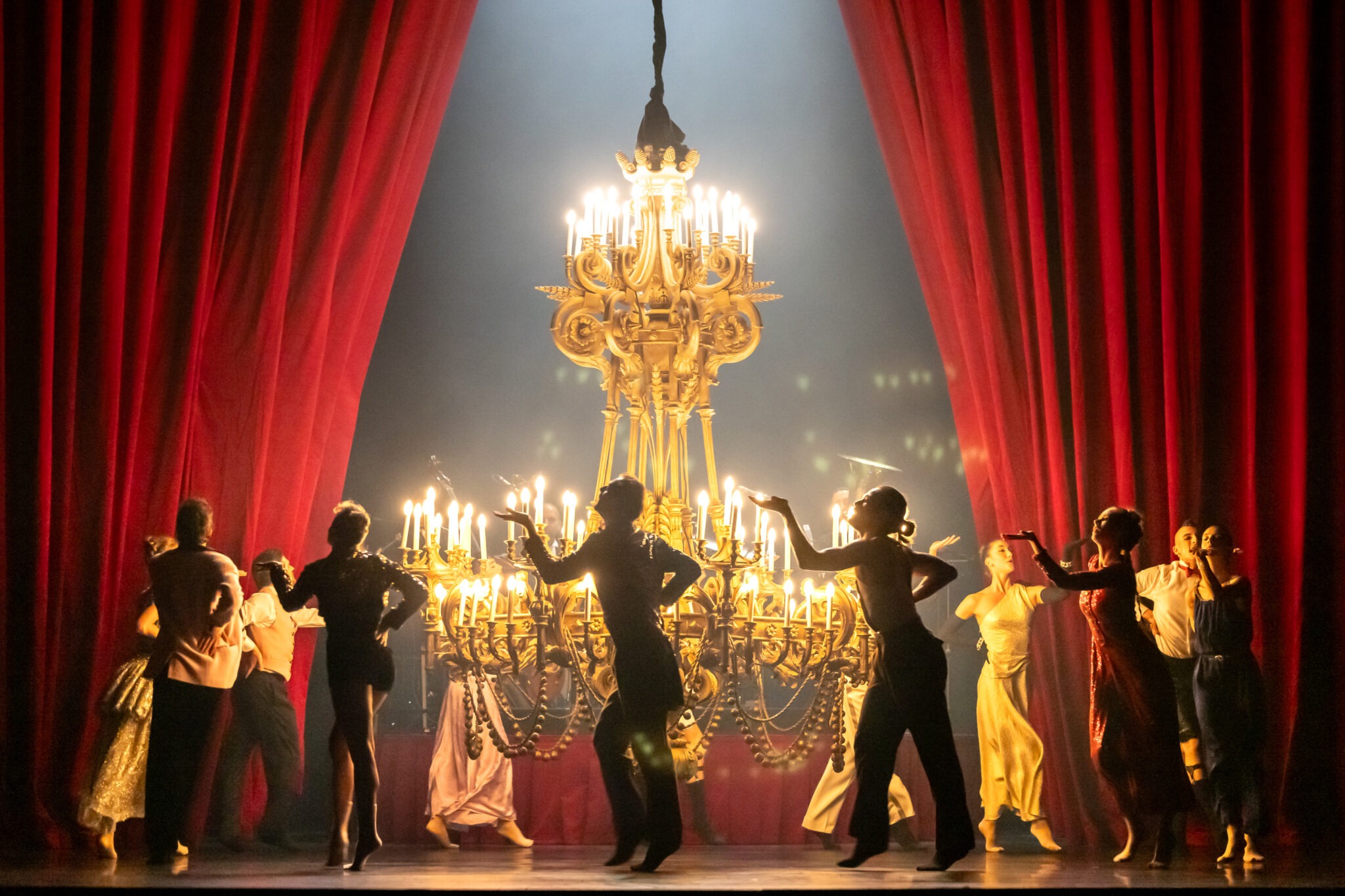 Paris theater